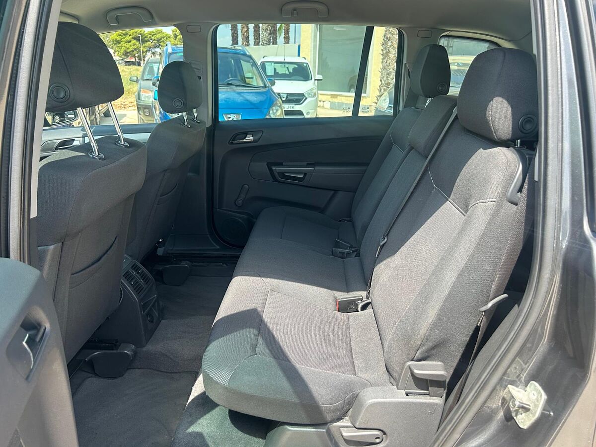 OPEL ZAFIRA 111 JAHRA 1.8 SPANISH LHD IN SPAIN 129000 MILES SUPERB 7 SEATS 2010